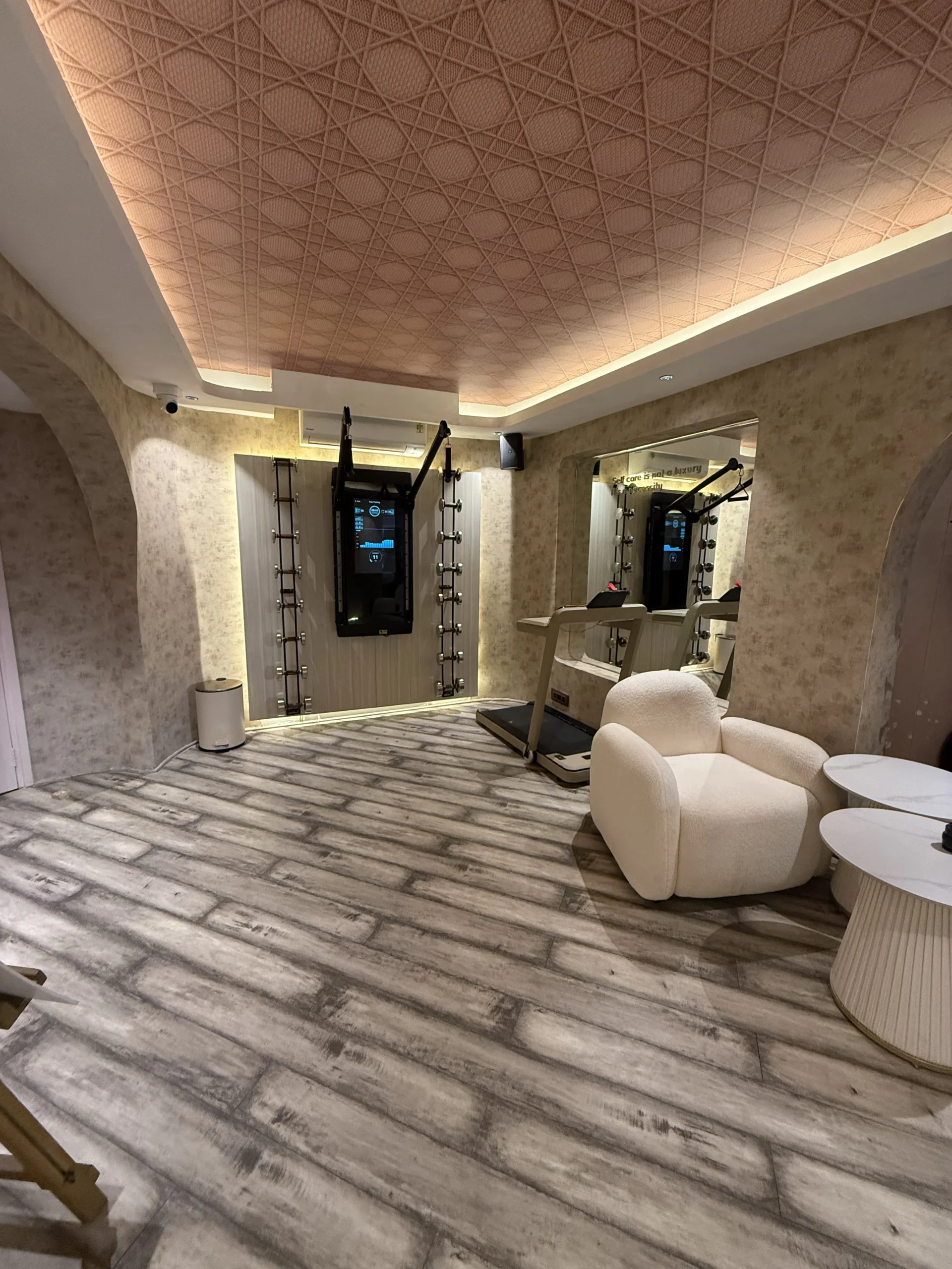 sm2z1ofeeob7sksekoy0